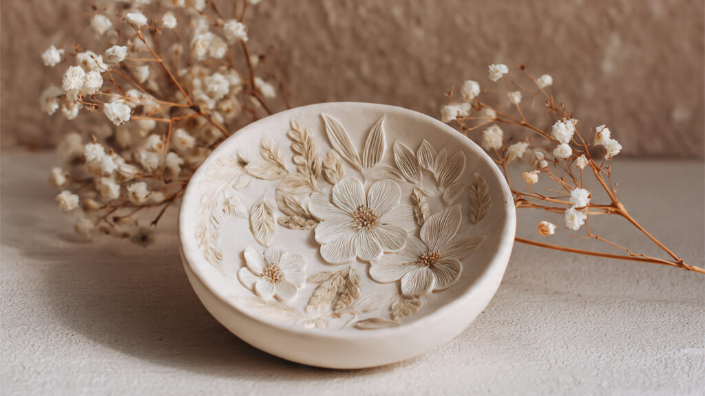 27 Easy Spring Craft Ideas & Creative DIY Projects floral clay trinket dish minimal aesthetic background